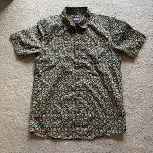 PATAGONIA MENS BUTTON UP! ✨